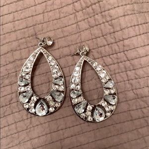 Large rhinestones earrings